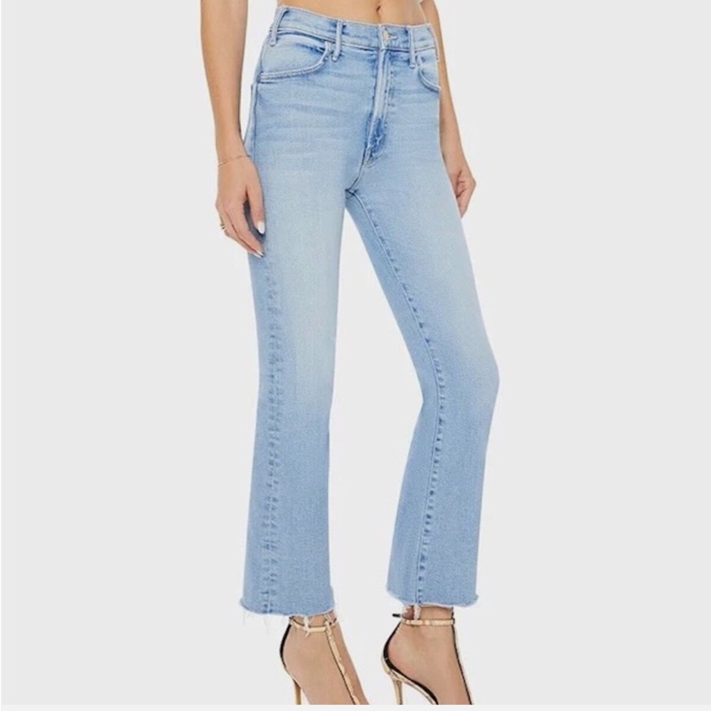 MOTHER Denim The Hustler Frayed Ankle Jeans in Limited Edition